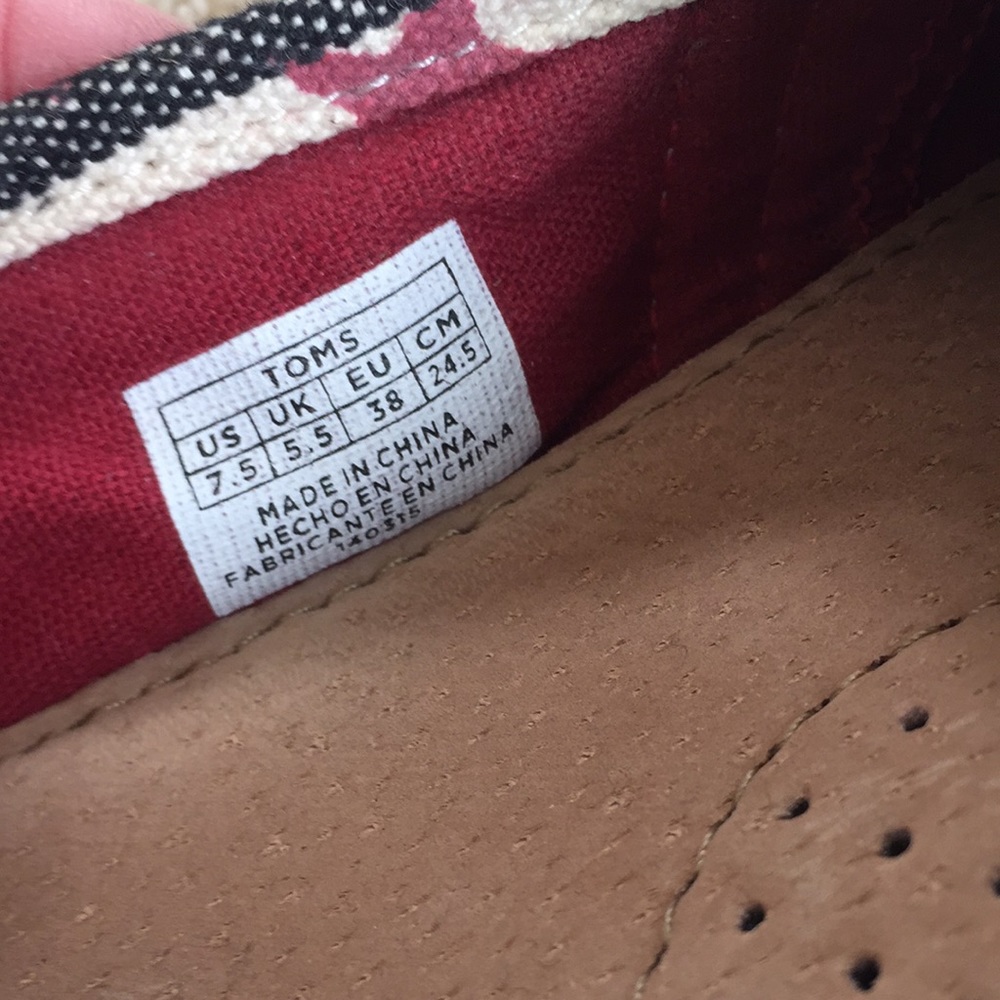 Women’s toms slip on shoes - Picture 4 of 6